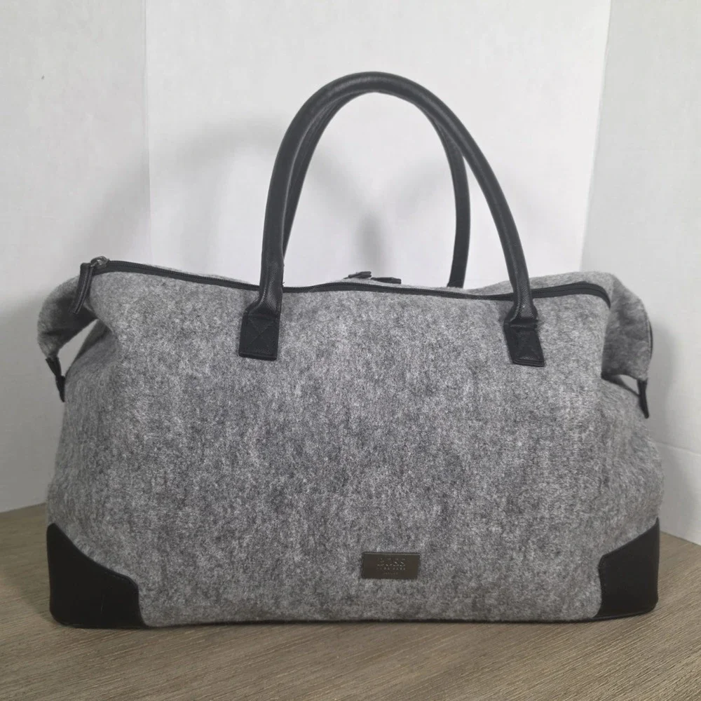 BOSS Hugo Boss Parfums Gray Felt Weekender Duffel Travel Tote Bag Black Trim